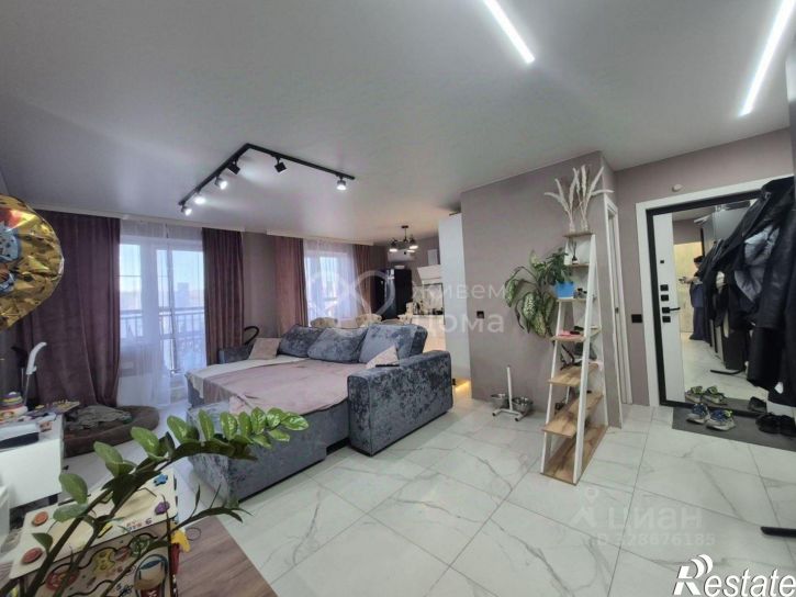 3-комн квартира улица Глазкова, 14Б,  д. 14Б