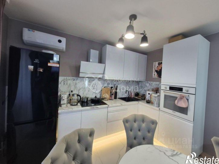 3-комн квартира улица Глазкова, 14Б,  д. 14Б