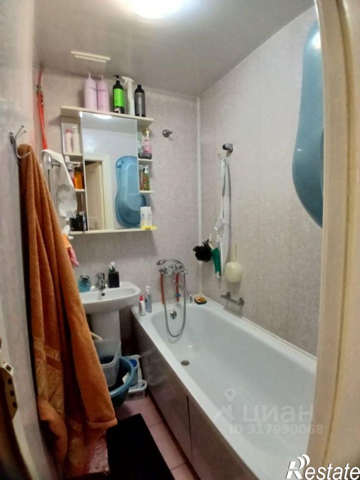 3-комн квартира улица Гороховцев, 4,  д. 4