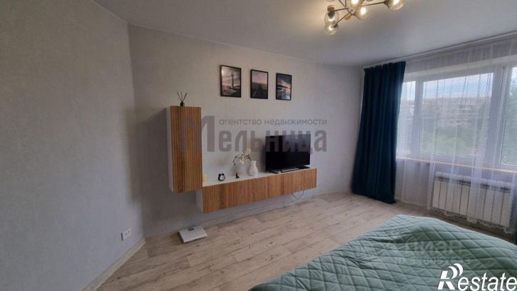 2-комн квартира улица Рихарда Зорге, 49,  д. 49
