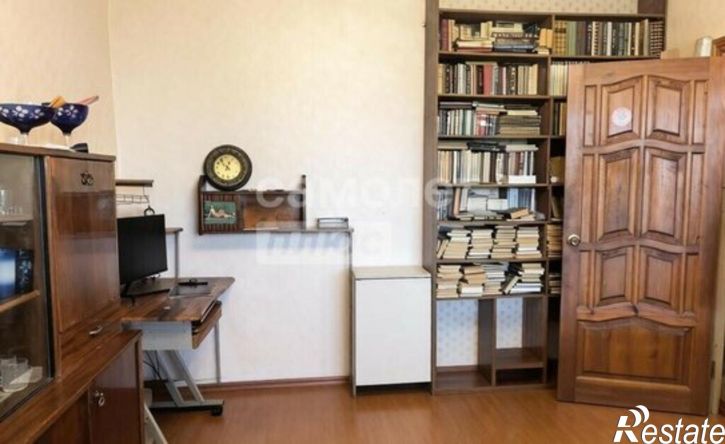 2-комн квартира улица 64-й Армии, 135,  д. 135