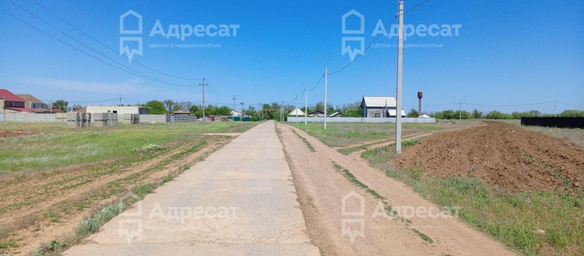 Купить землю, земельный участок за 650 000 рублей на ул. Семейная