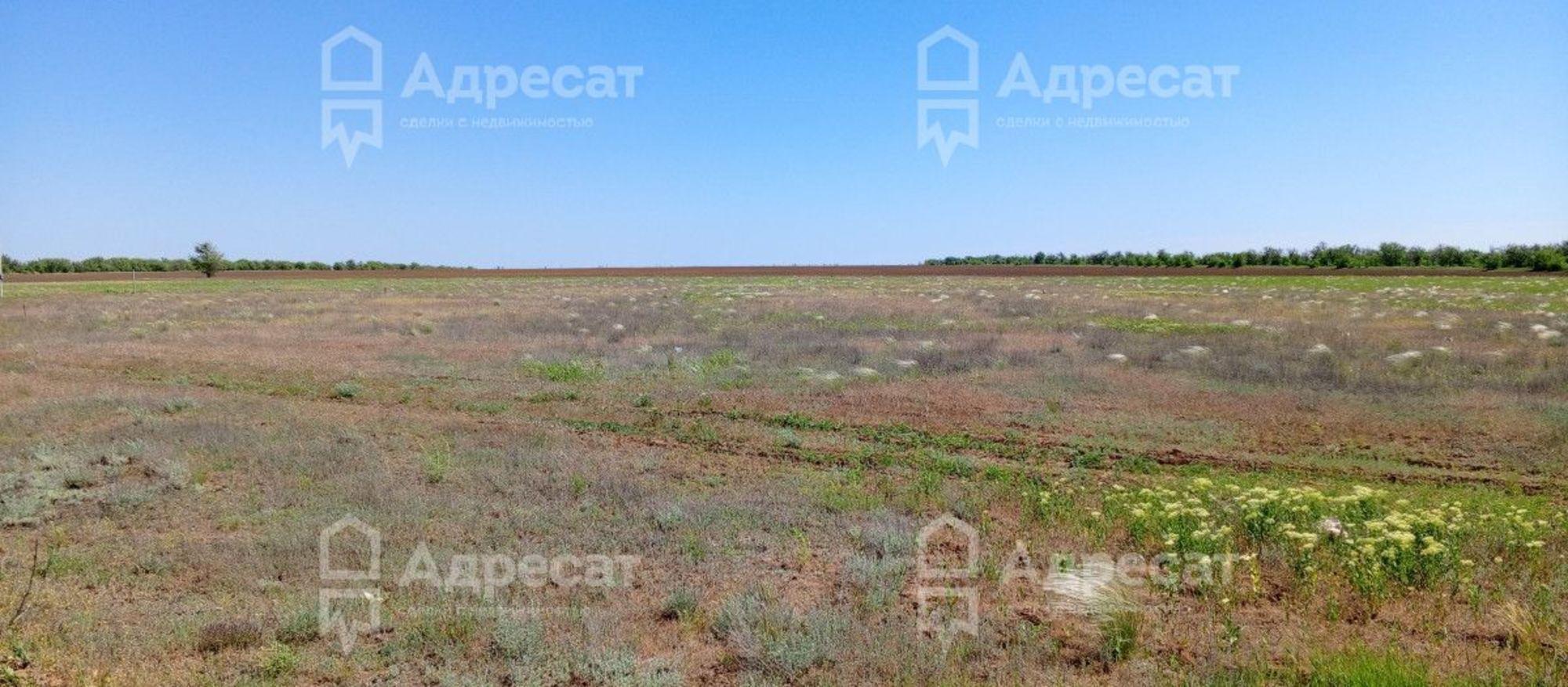 Купить землю, земельный участок за 650 000 рублей на ул. Семейная
