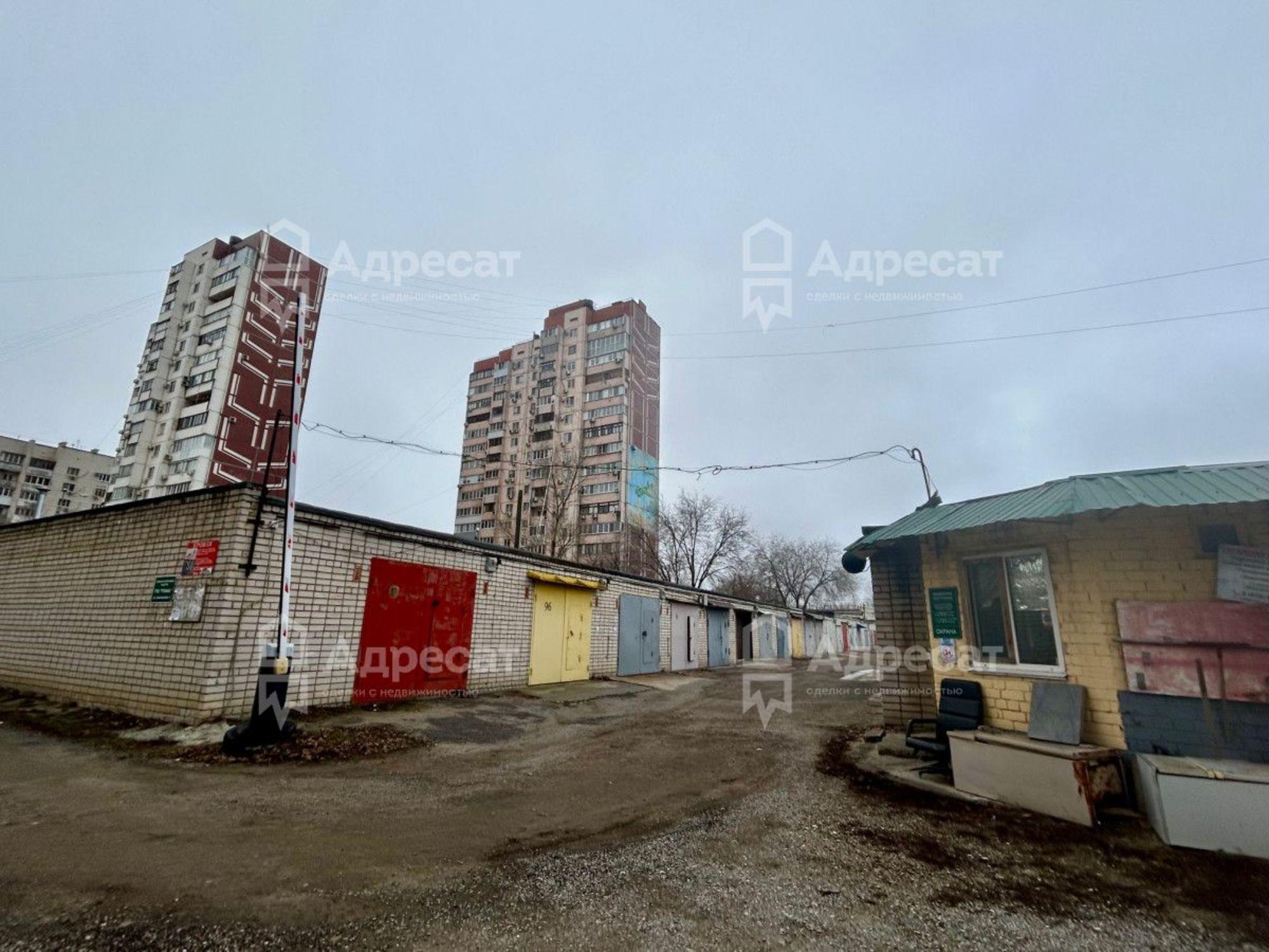 Купить гараж, место в паркинге за 1 000 000 рублей на ул. Авиаторская
