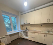 3-комн, 58кв м, этаж 2/5 улица Пархоменко, 27