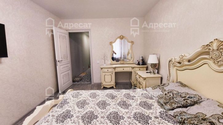 3-комн квартира пр-кт. Университетский,  д.80