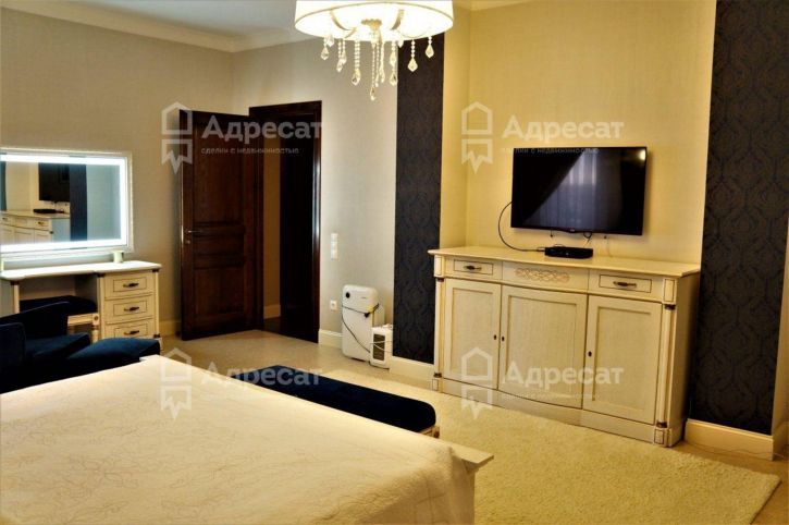4-комн квартира ул. Ангарская,  д.71