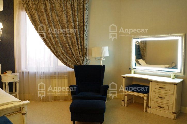 4-комн квартира ул. Ангарская,  д.71