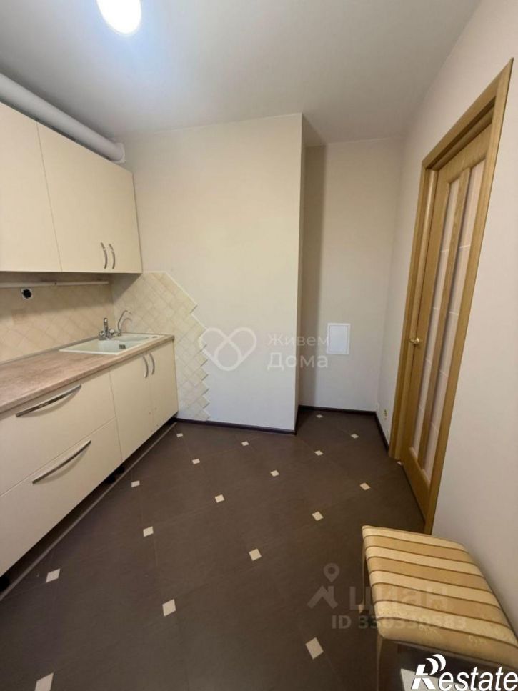 3-комн квартира улица Пархоменко, 27,  д. 27