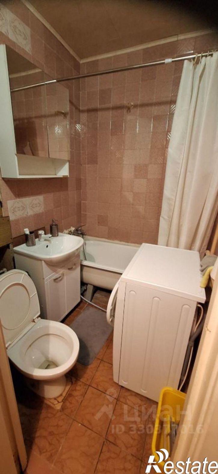 2-комн квартира улица Кузнецова, 1,  д. 1