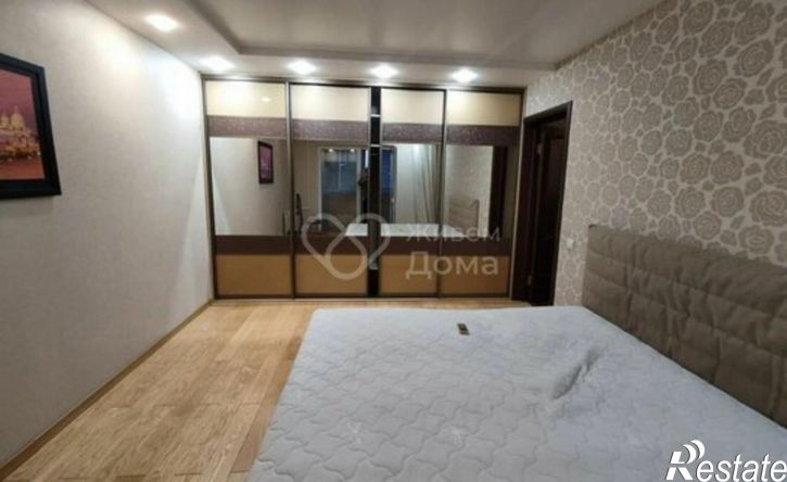 3-комн квартира ул Космонавтов, 43,  д. 43