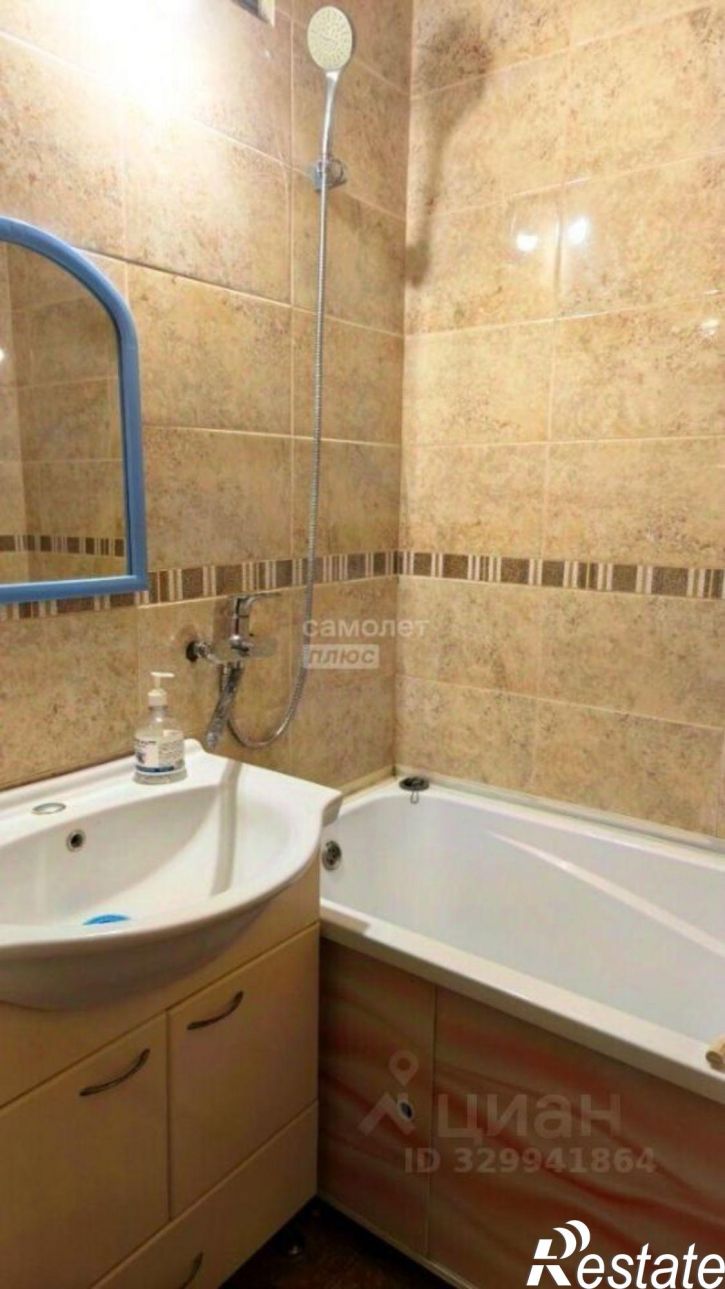 2-комн квартира улица Менжинского, 28,  д. 28
