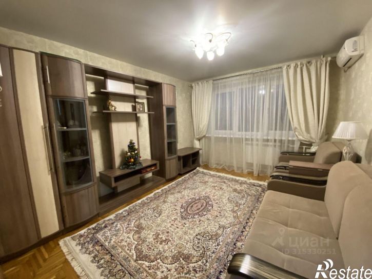 2-комн квартира улица 7-й Гвардейской Дивизии, 7,  д. 7
