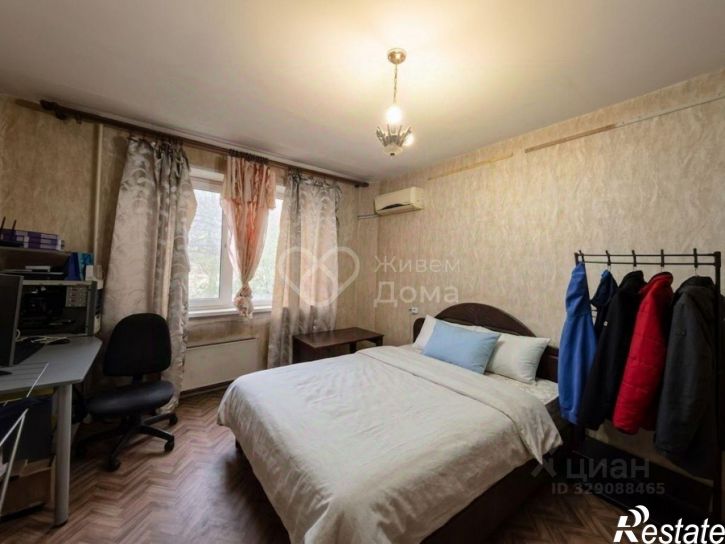 3-комн квартира улица им. Репина, 3,  д. 3