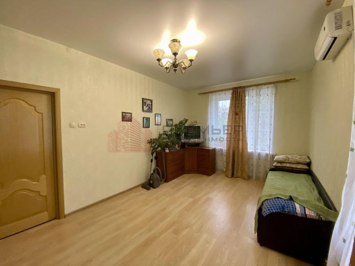 4-комн квартира им Петра Гончарова улица