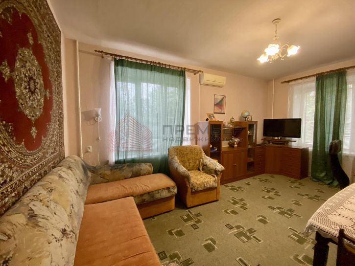 4-комн квартира им Петра Гончарова улица