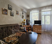 комната 96.3 кв м ул. Дегтярева,  д.31