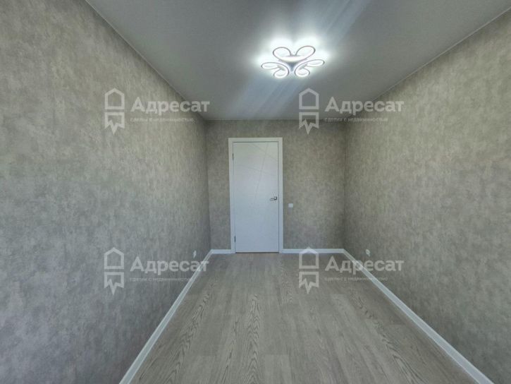 2-комн квартира ул. 64-й Армии,  д.73