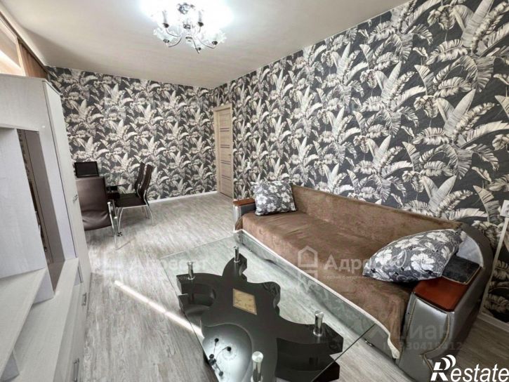 3-комн квартира улица Гейне, 3,  д. 3