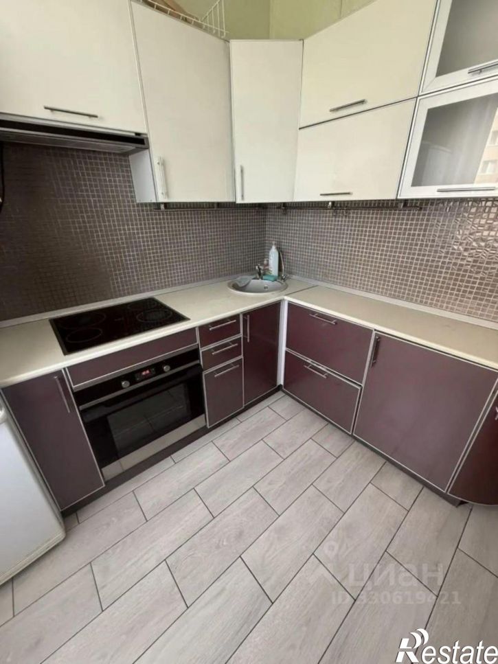 2-комн квартира ул 64-й Армии, 137а,  д. 137а