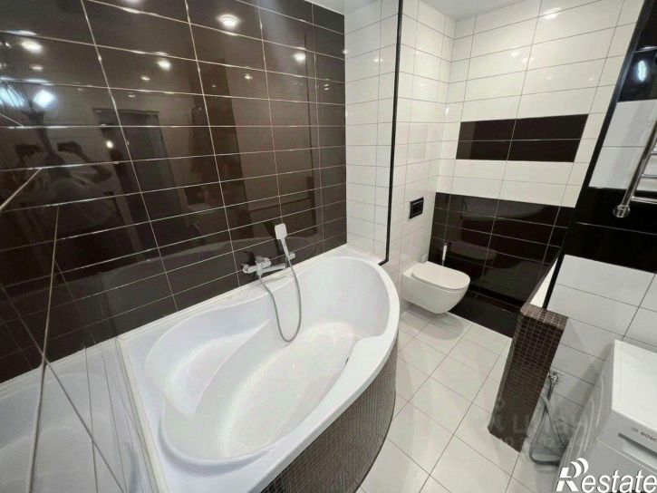 4-комн квартира Шекснинская улица, 8А,  д. 8А
