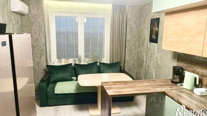 3-комн квартира б-р 30-летия Победы, 50,  д. 50