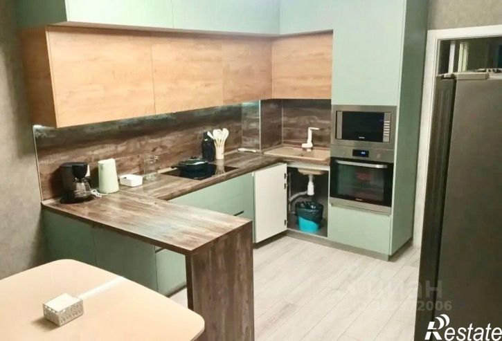 3-комн квартира б-р 30-летия Победы, 50,  д. 50