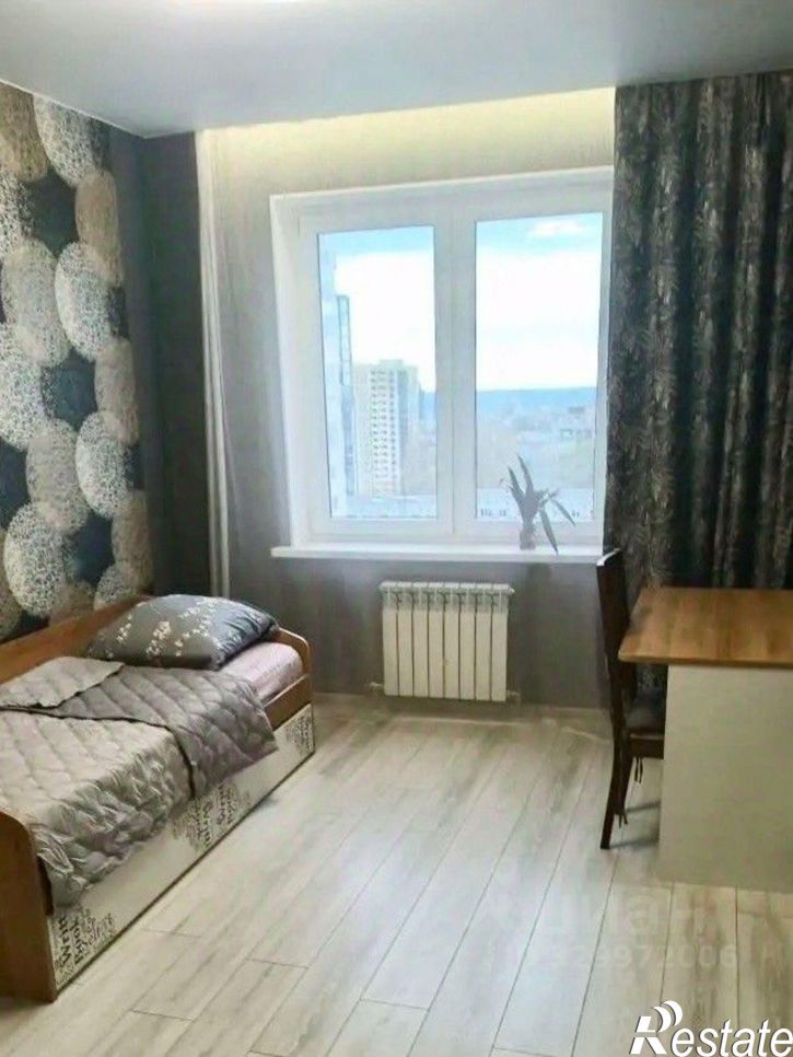 3-комн квартира б-р 30-летия Победы, 50,  д. 50