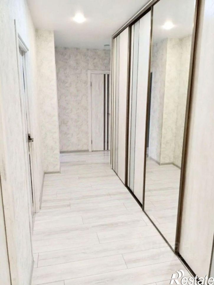 3-комн квартира б-р 30-летия Победы, 50,  д. 50