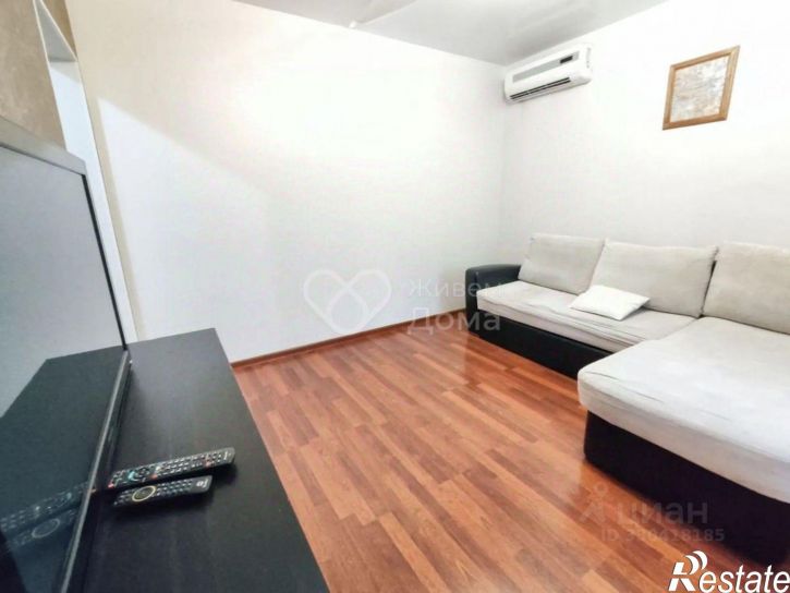 3-комн квартира ул Космонавтов, 43,  д. 43