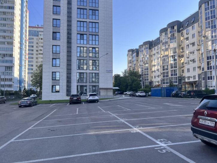 3-комн квартира проспект имени В.И. Ленина, 72
