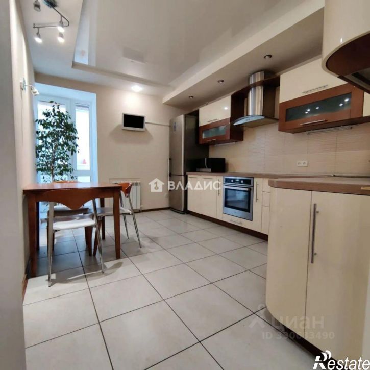 2-комн квартира улица Николая Отрады, 24,  д. 24