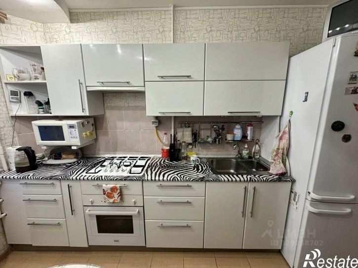 3-комн квартира улица Землячки, 26,  д. 26