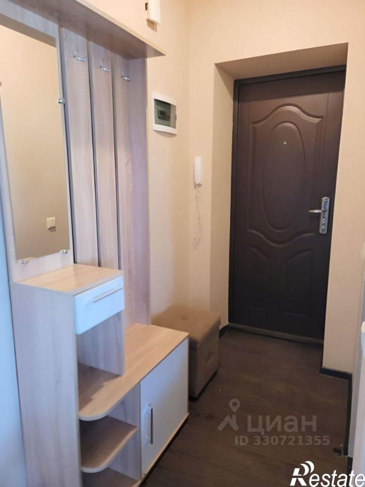 3-комн квартира Зерноградская улица, 10,  д. 10