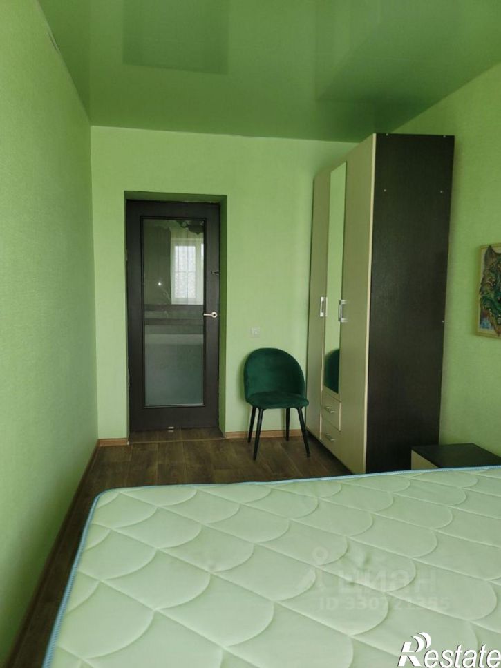 3-комн квартира Зерноградская улица, 10,  д. 10