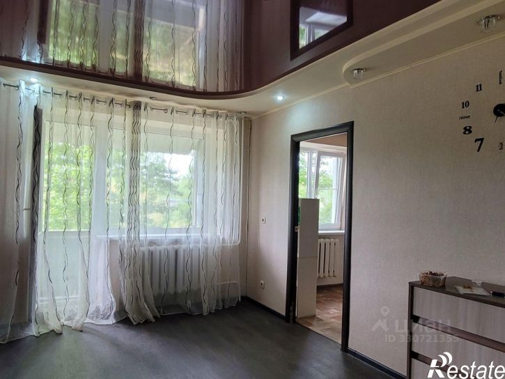 3-комн квартира Зерноградская улица, 10,  д. 10