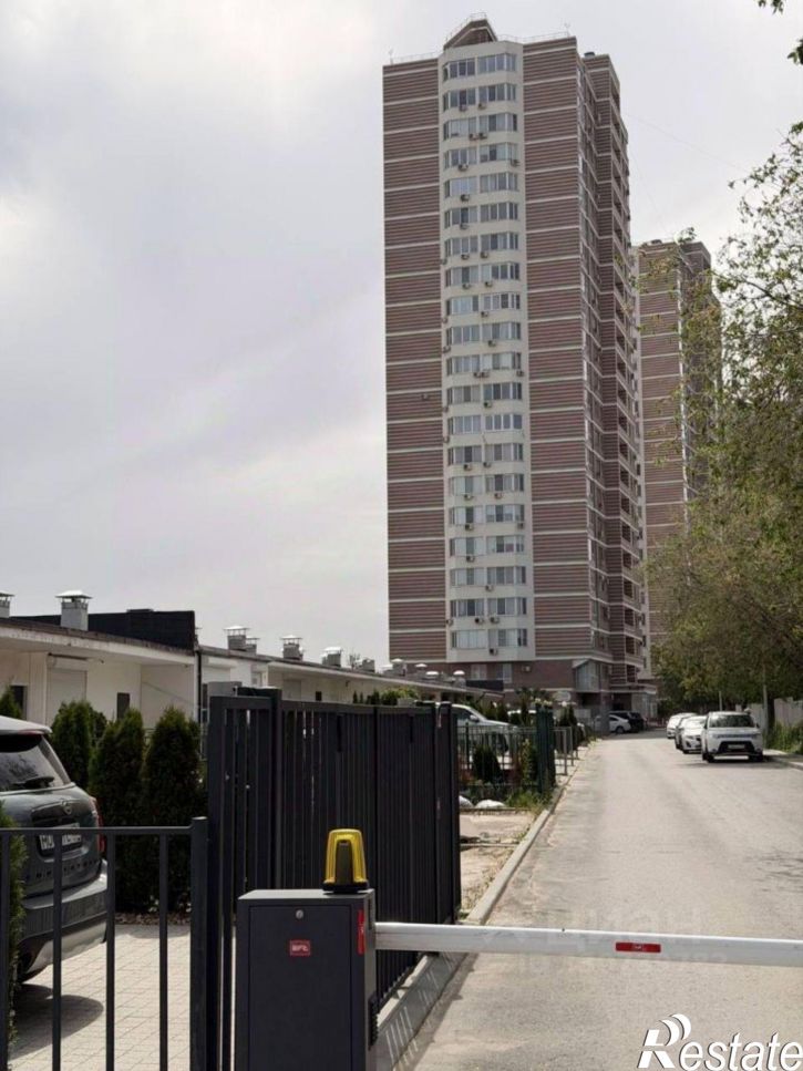 2-комн квартира улица Лавочкина, 3 к1,  д. 3 к1