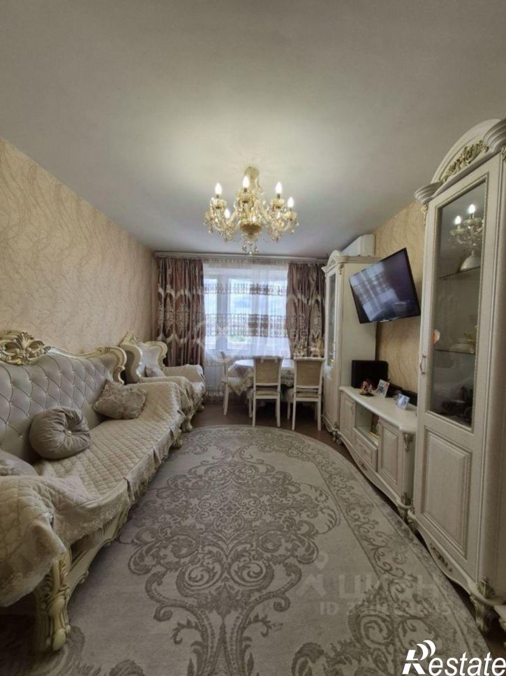 4-комн квартира Университетский пр-кт, 49,  д. 49