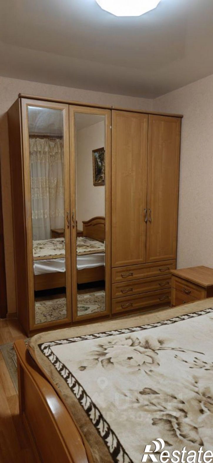 2-комн квартира улица Николая Отрады, 16,  д. 16