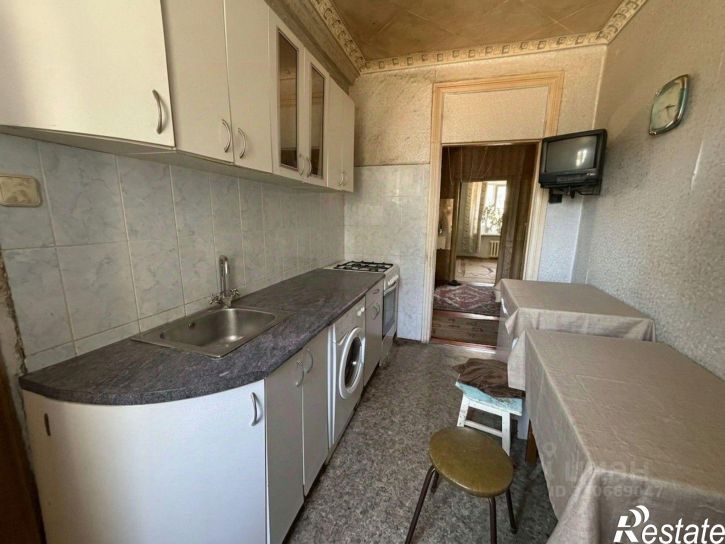 3-комн квартира улица 95-й Гвардейской Дивизии, 4,  д. 4