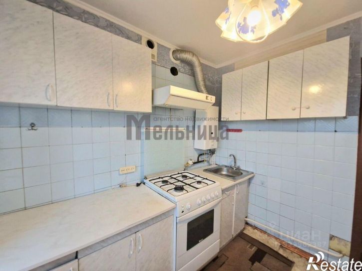 3-комн квартира улица Хользунова, 12,  д. 12