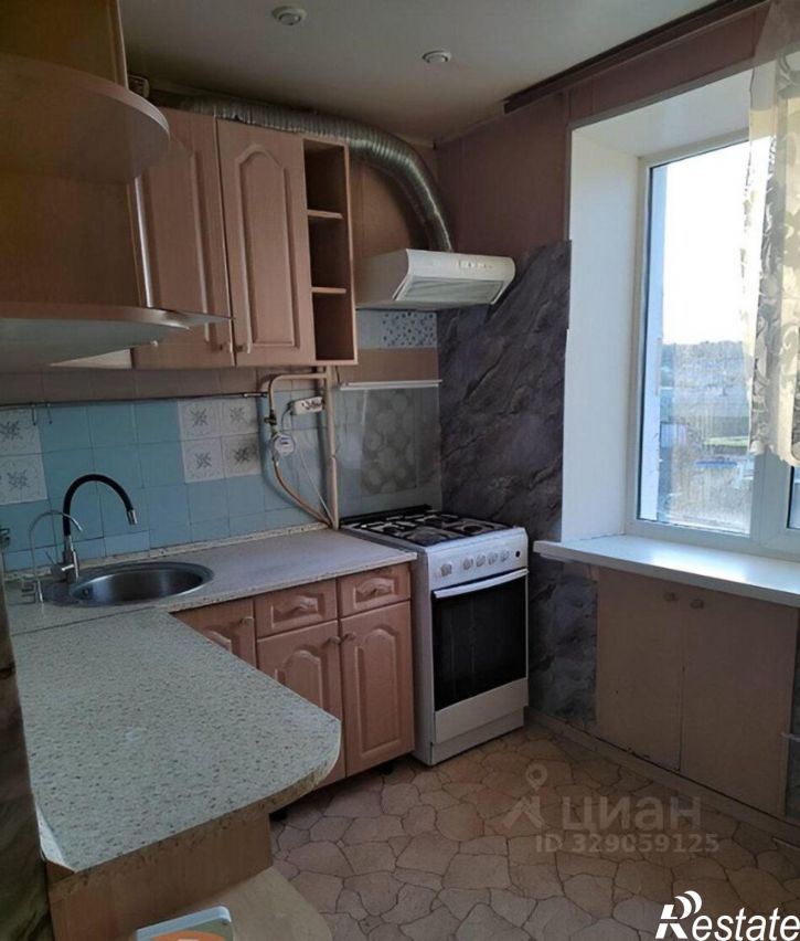 3-комн квартира улица Гороховцев, 2,  д. 2