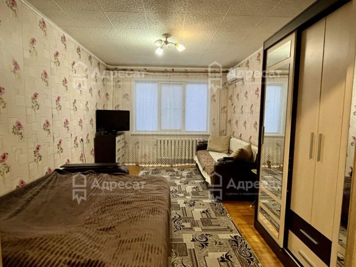 2-комн квартира ул. Землячки,  д.52