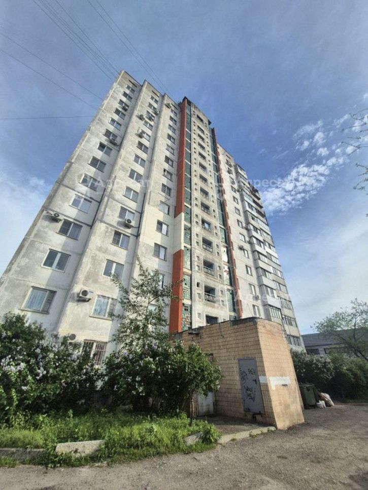 3-комн квартира ул. Новоузенская,  д.10