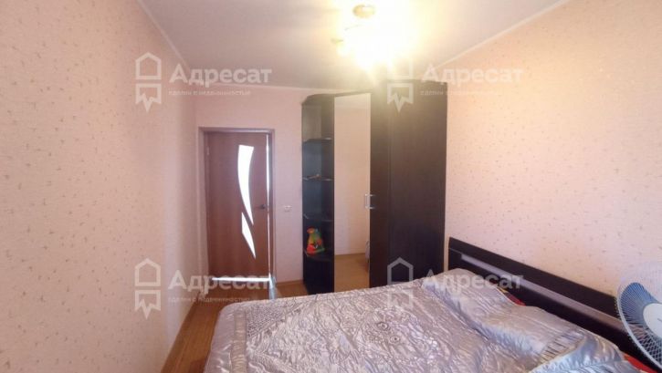 3-комн квартира ул. 64-й Армии,  д.65