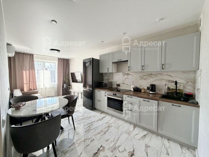 3-комн квартира ул. Глазкова,  д.14Б