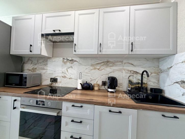 3-комн квартира ул. Глазкова,  д.14Б