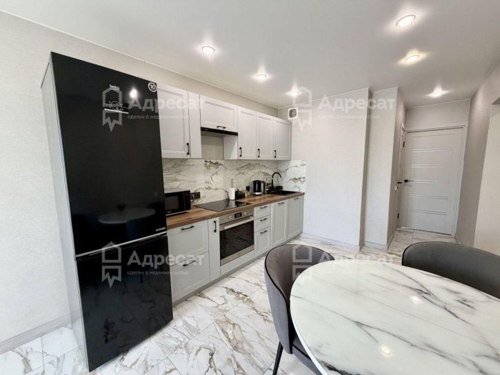 3-комн квартира ул. Глазкова,  д.14Б