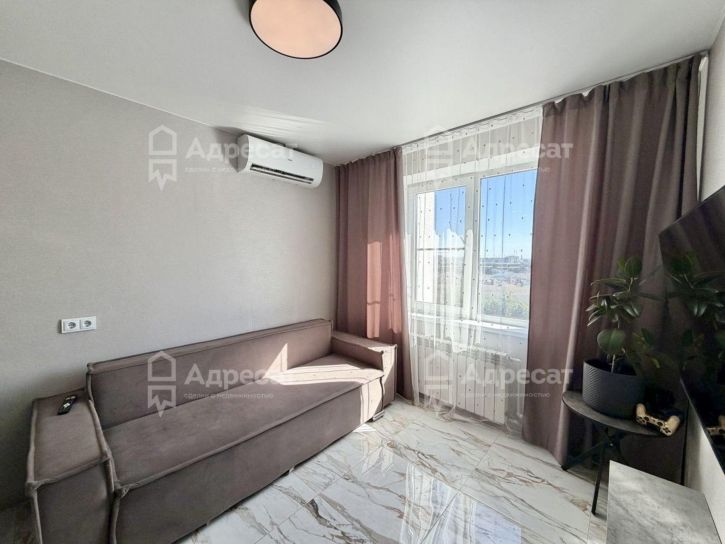 3-комн квартира ул. Глазкова,  д.14Б