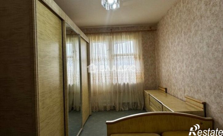 2-комн квартира ул Нарвская, 8,  д. 8
